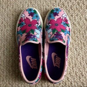 🌸💞 Nike Floral 💞🌸